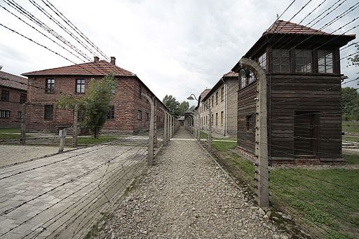 jak-dojechac-z-krakowa-do-auschwitz-baraki jak-dojechac-z-krakowa-do-auschwitz-baraki